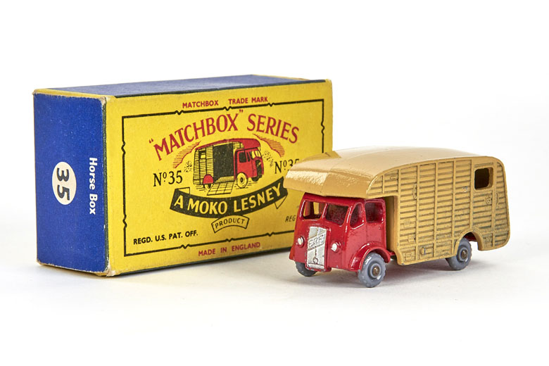 Matchbox 35 Marshall Horse Box