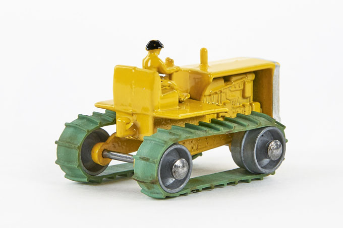 Matchbox 8 Caterpillar Tractor OVP