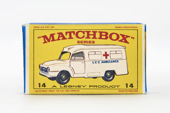Matchbox 14 Lomas Ambulance OVP