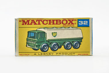 Matchbox 32 Leyland Petrol Tanker OVP