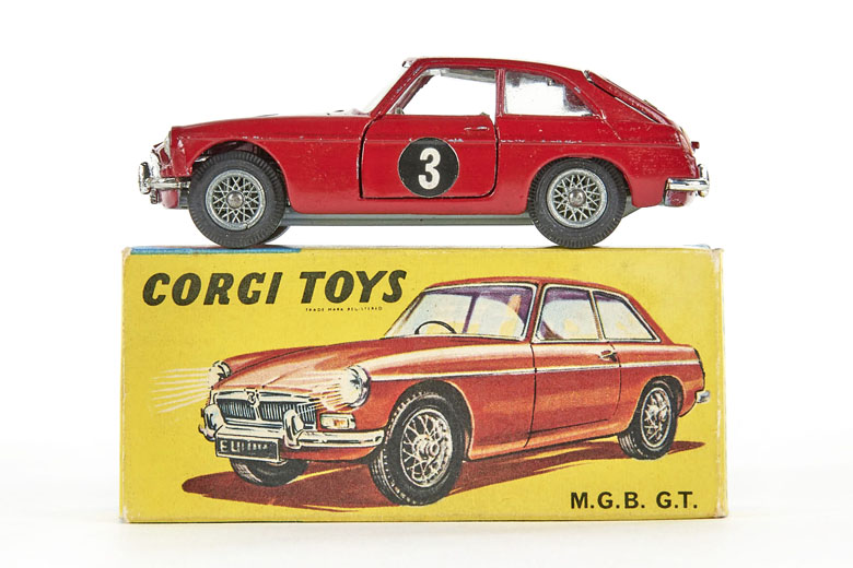 Corgi Toys 327 M.G.B. GT