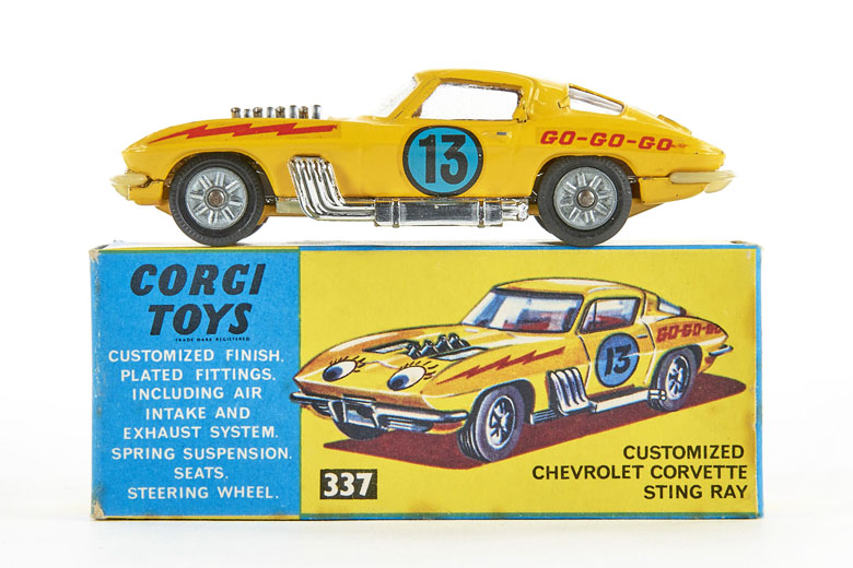 Corgi Toys 337 Chevrolet Corvette Sting Ray