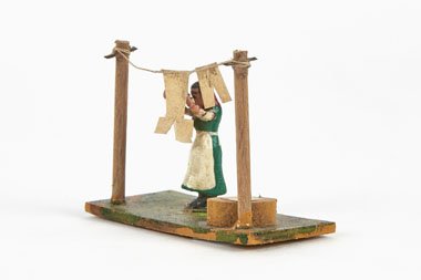 Preiser Figur Nr. 405 Frau mit Wäsche